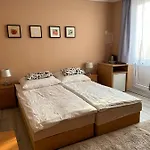 Wiktoria 3*